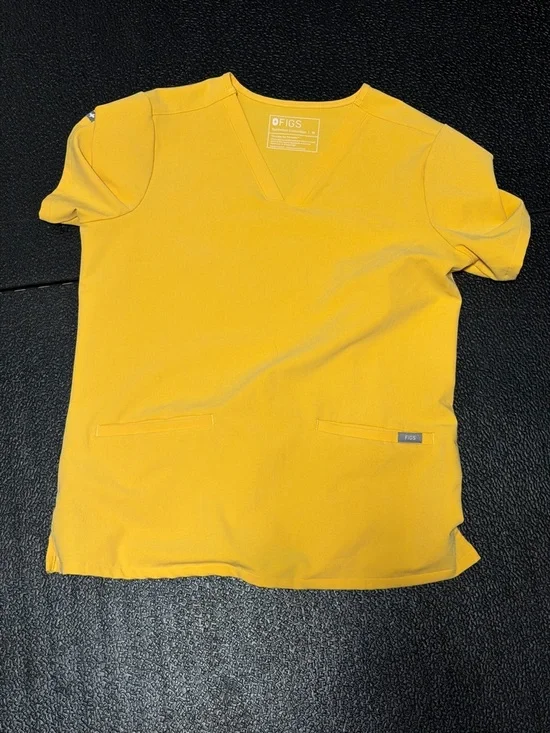 Figs  Scrubs in Yellow - Picture 4 of 6